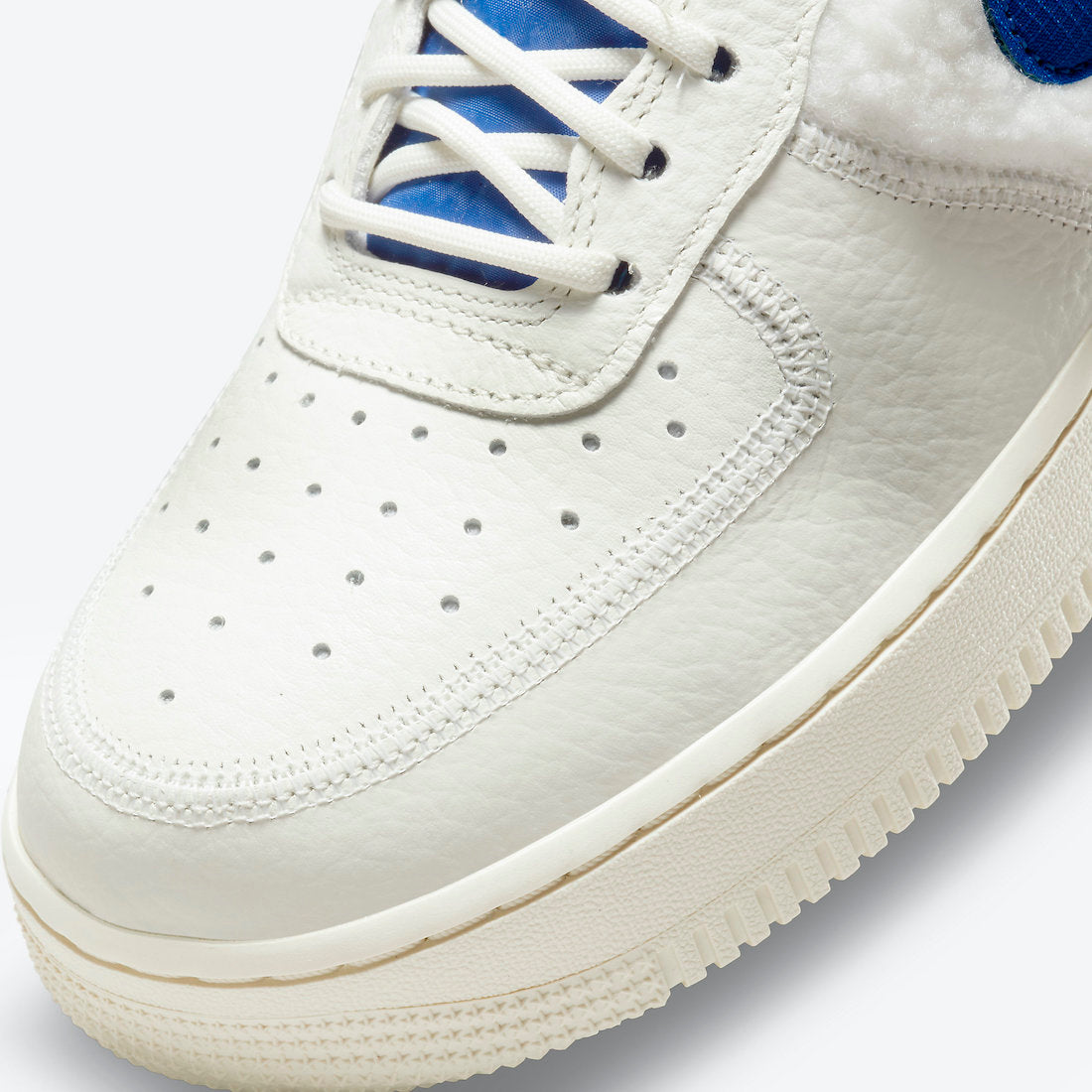 NIKE AIR FORCE 1 LOW “SHERPA FLEECE”