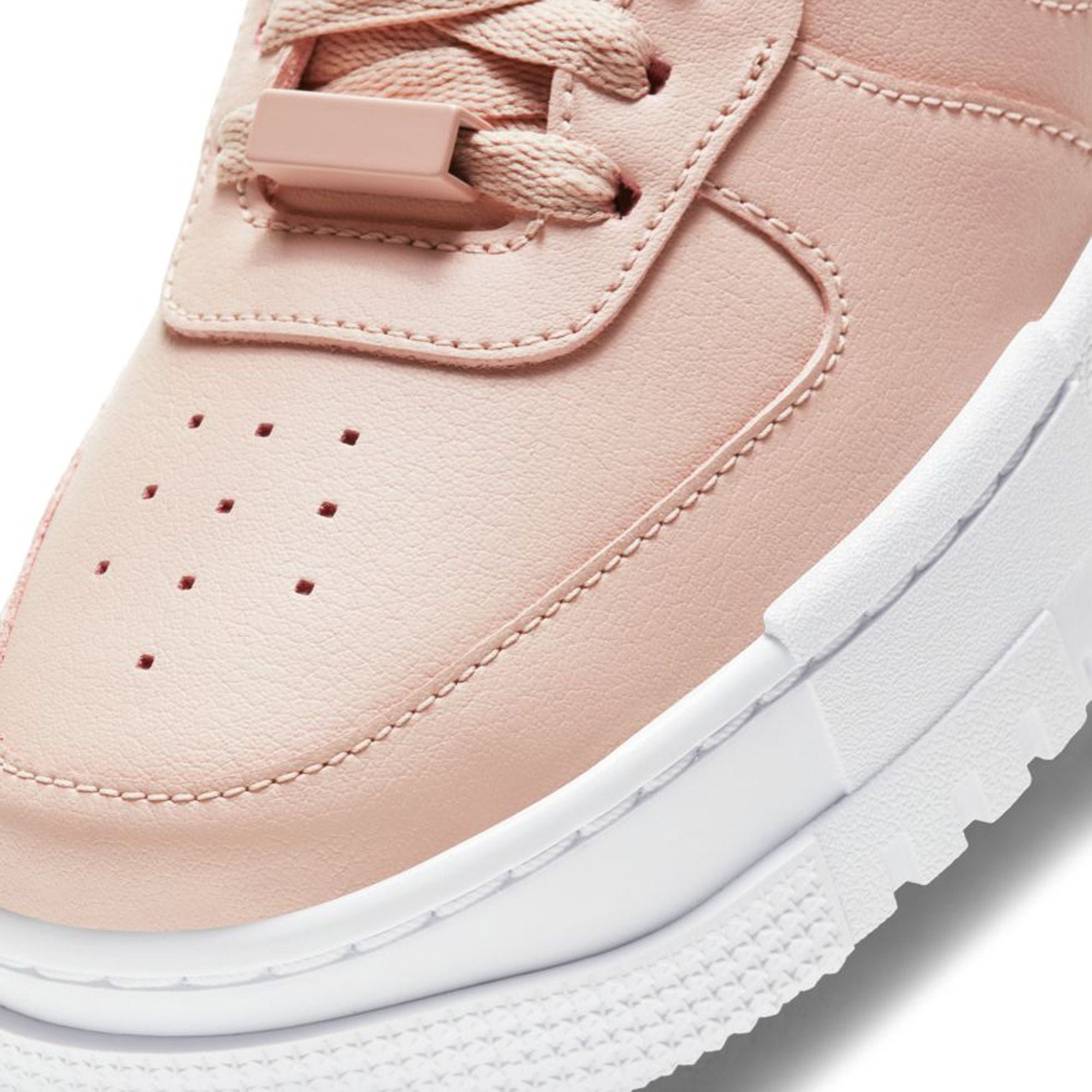 NIKE
AIR FORCE 1 PIXEL
Particle Beige/Black