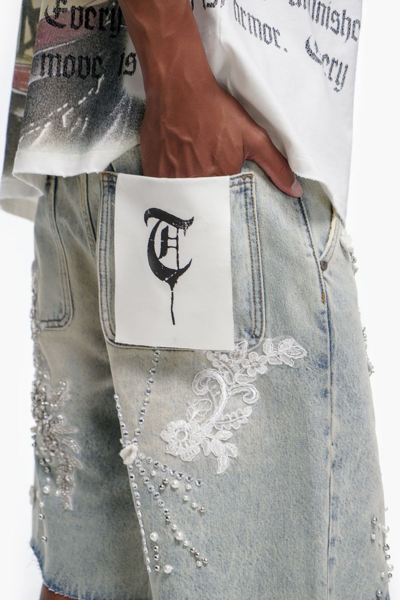 trnchs stitched light blue wash denim shorts