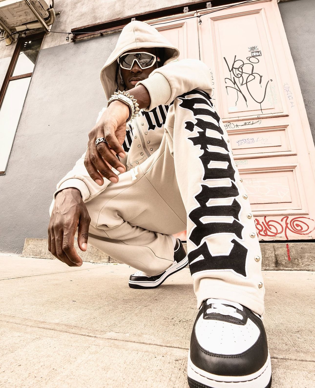 Mix emotions Cream  'Crown' Jogging Sets