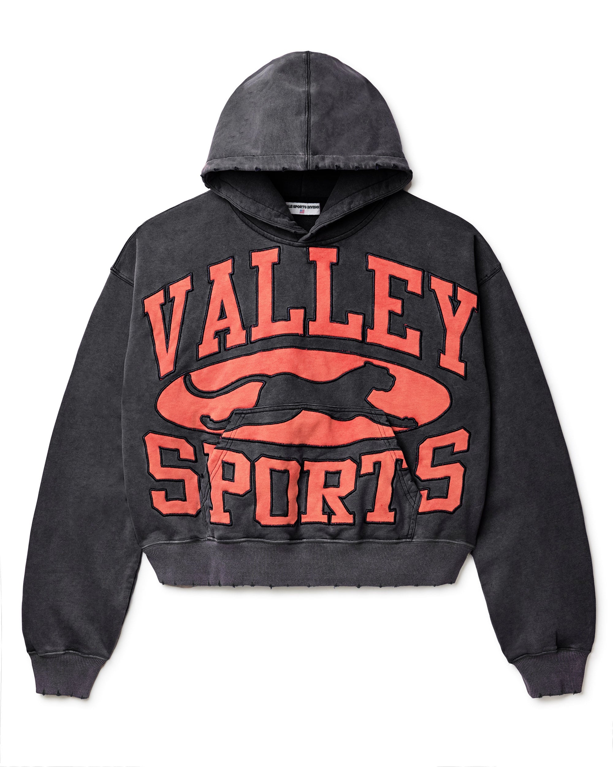 VALE FOREVER
BLACK CREST PULLOVER