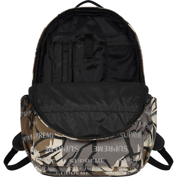 Supreme® Backpack Predator Camo