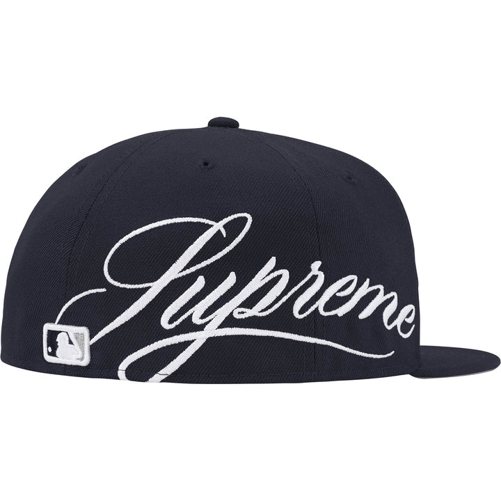 Supreme®/New York
Yankees™ New Era® Navy/White