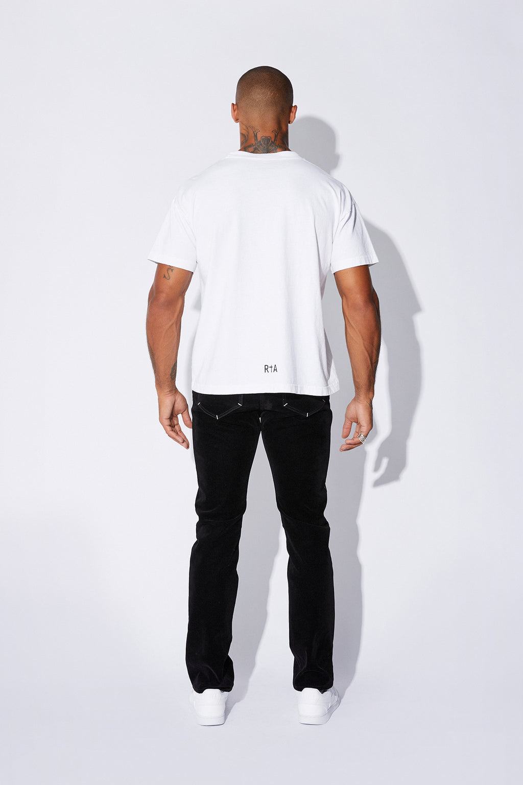 Rta Liam Tee | White Front Logo
